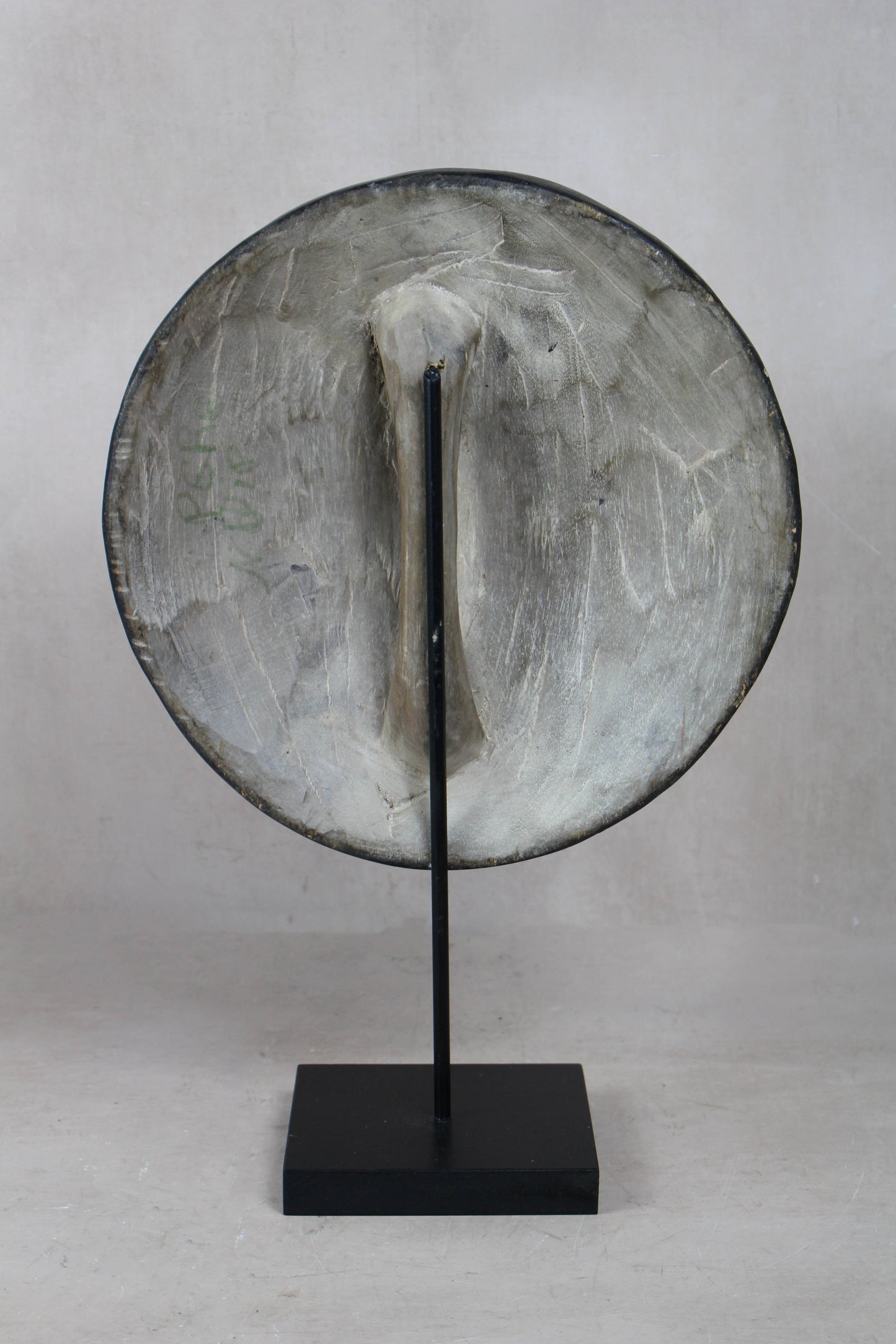 Cameroon Shield Round - 160.8 by Botanical Boys