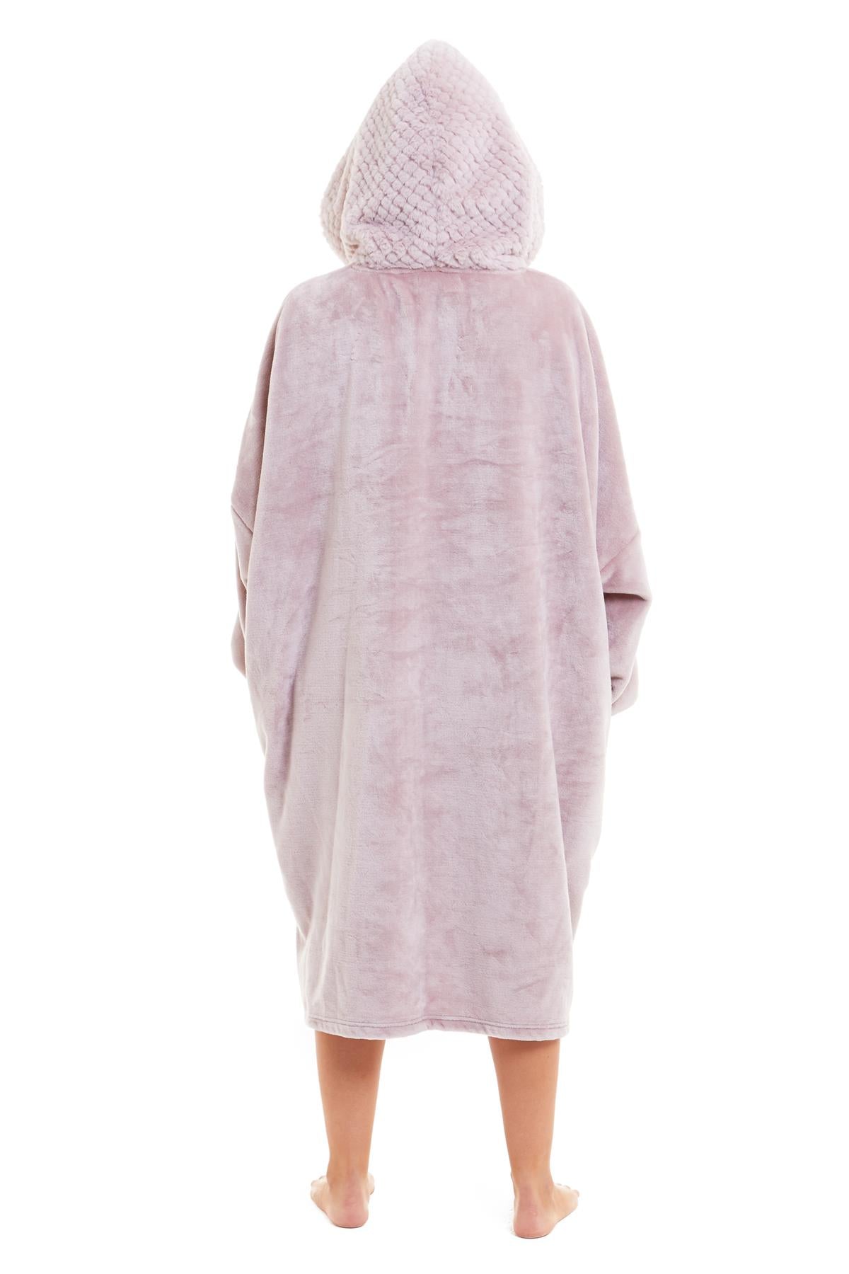 Oversized Women's Plush Hooded Poncho Blanket with Ultra-Soft Fur Hood and Double Pocket by Daisy Dreamer