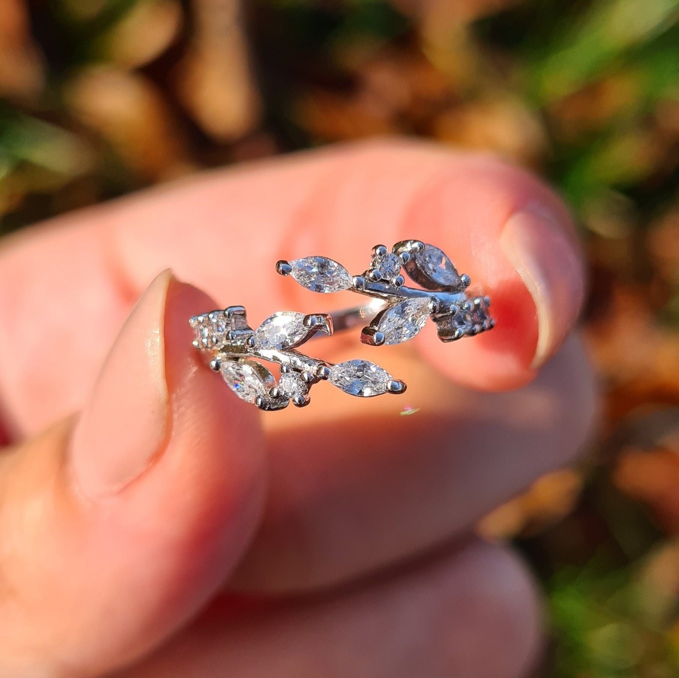 Adjustable Leaf Ring in Sterling Silver by Vianne Jewellery