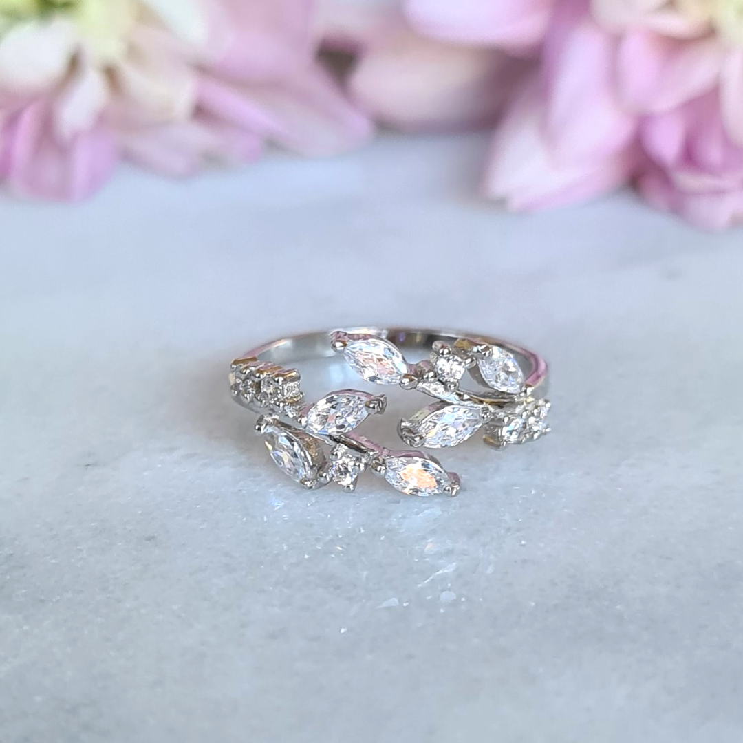 Adjustable Leaf Ring in Sterling Silver by Vianne Jewellery