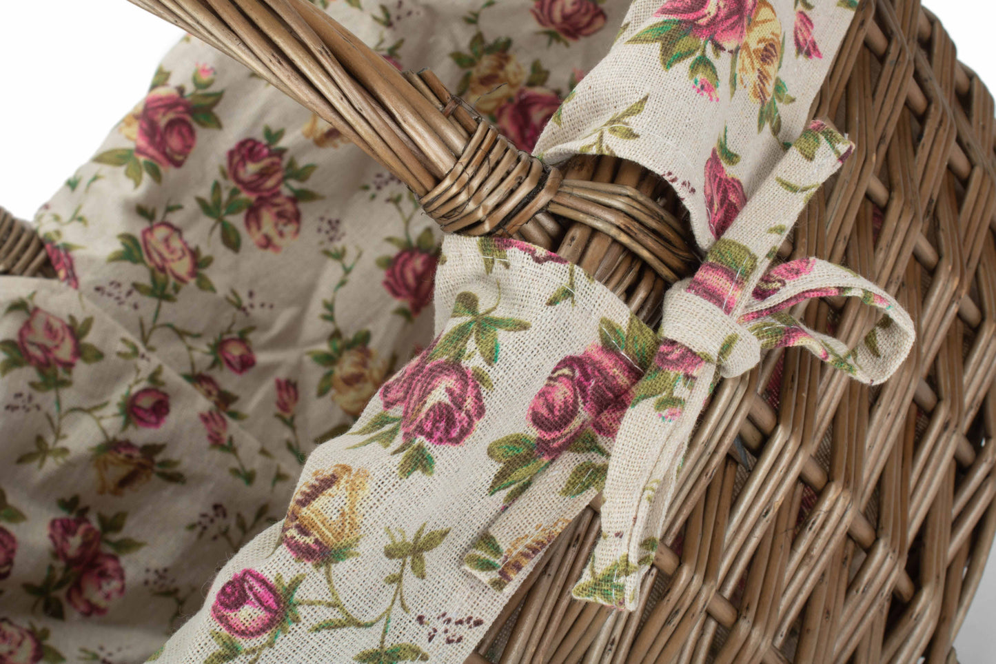 Antique Wash Stair Basket with Garden Rose Lining