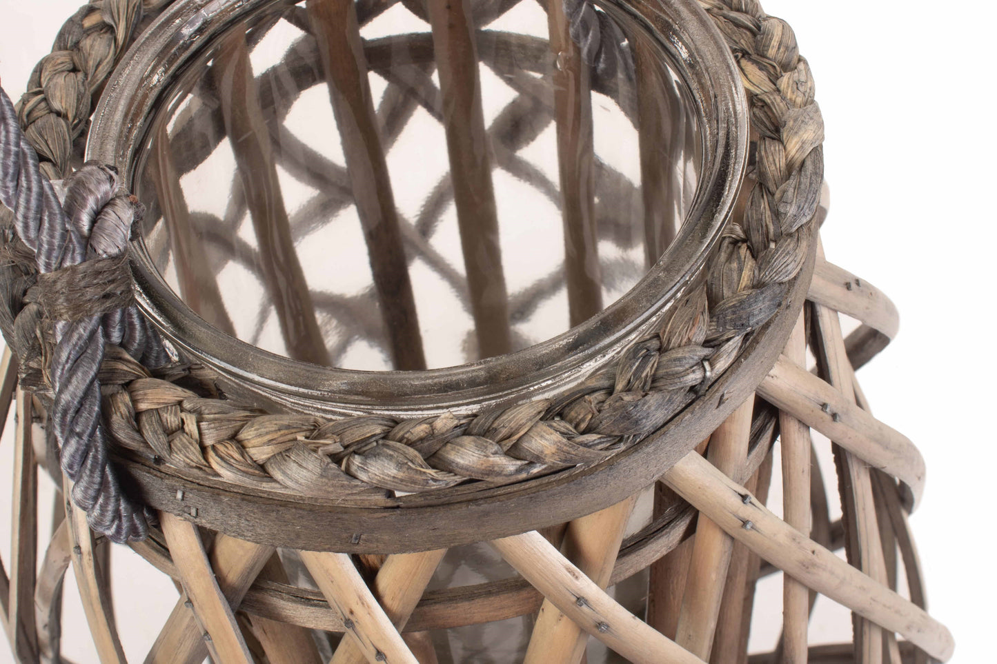 Raindrop Willow Lantern