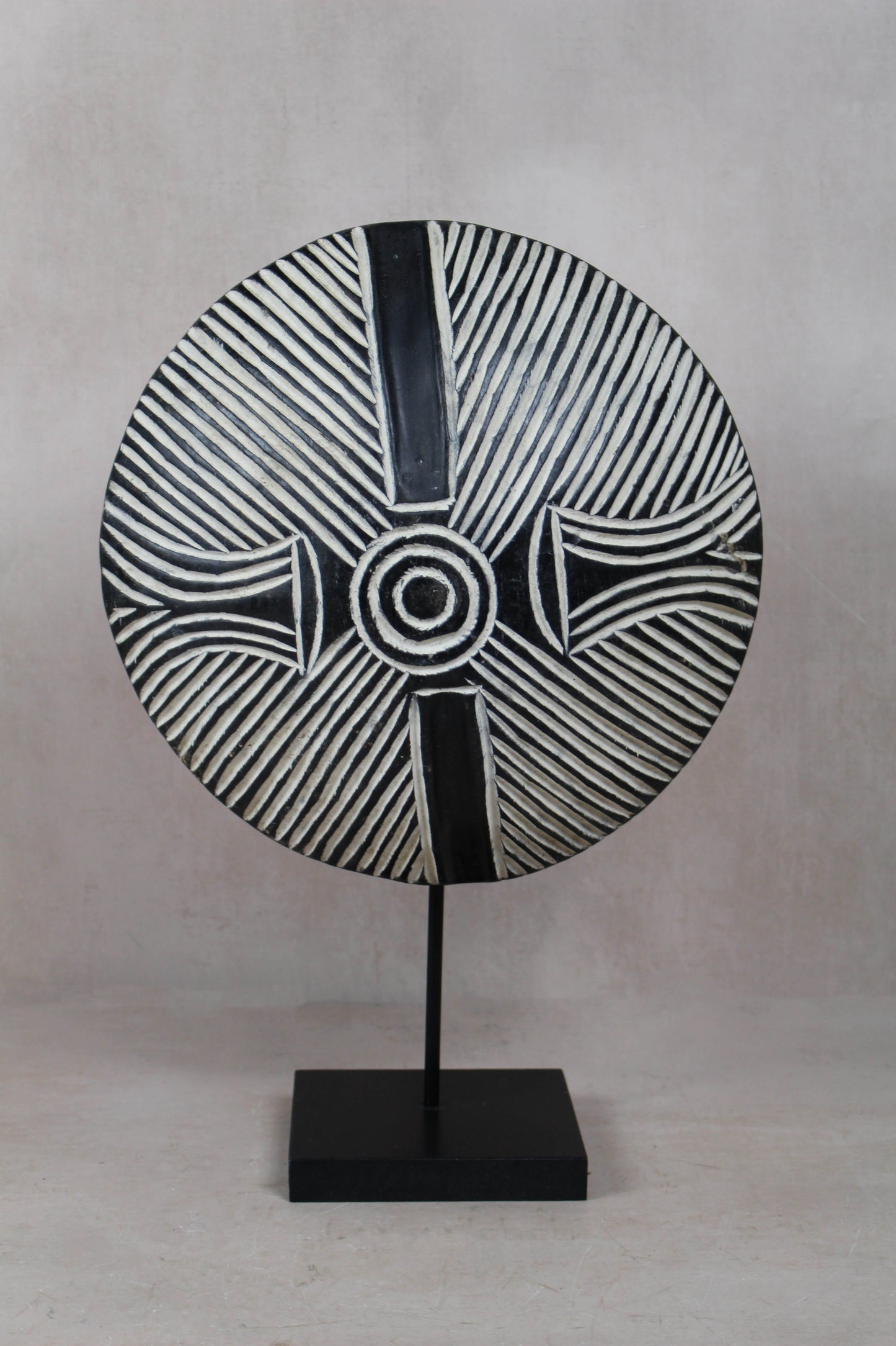 Cameroon Shield Round - 160.8 by Botanical Boys