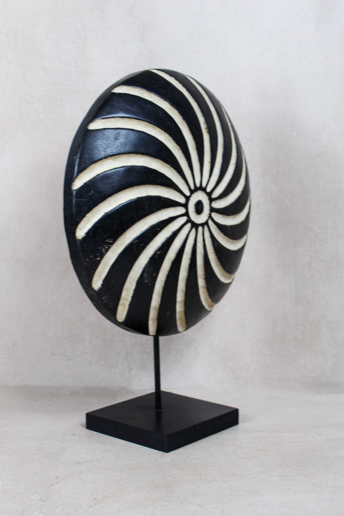 Cameroon Shield Round - 160.11 by Botanical Boys