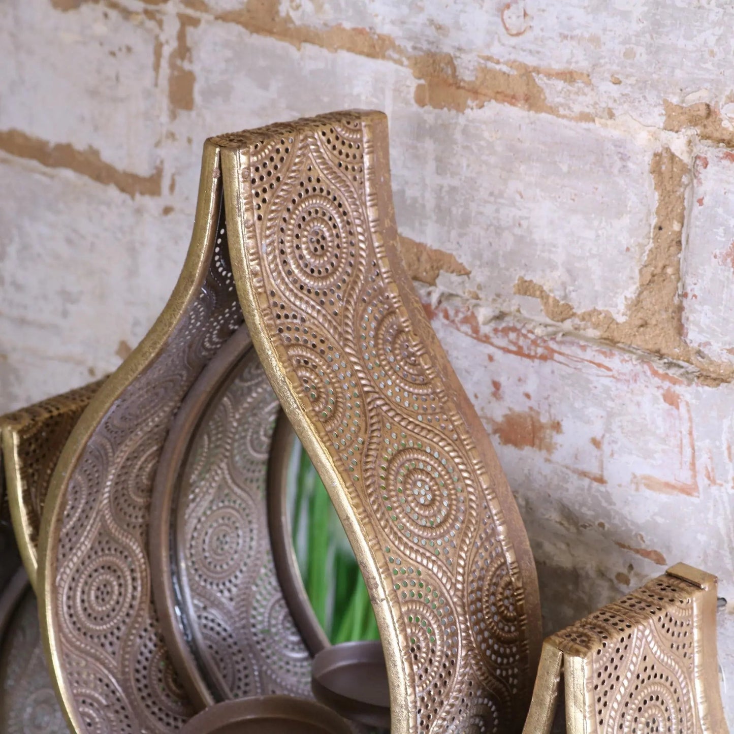 Belluri Raindrop Mirror with Candle Holders by Maravi