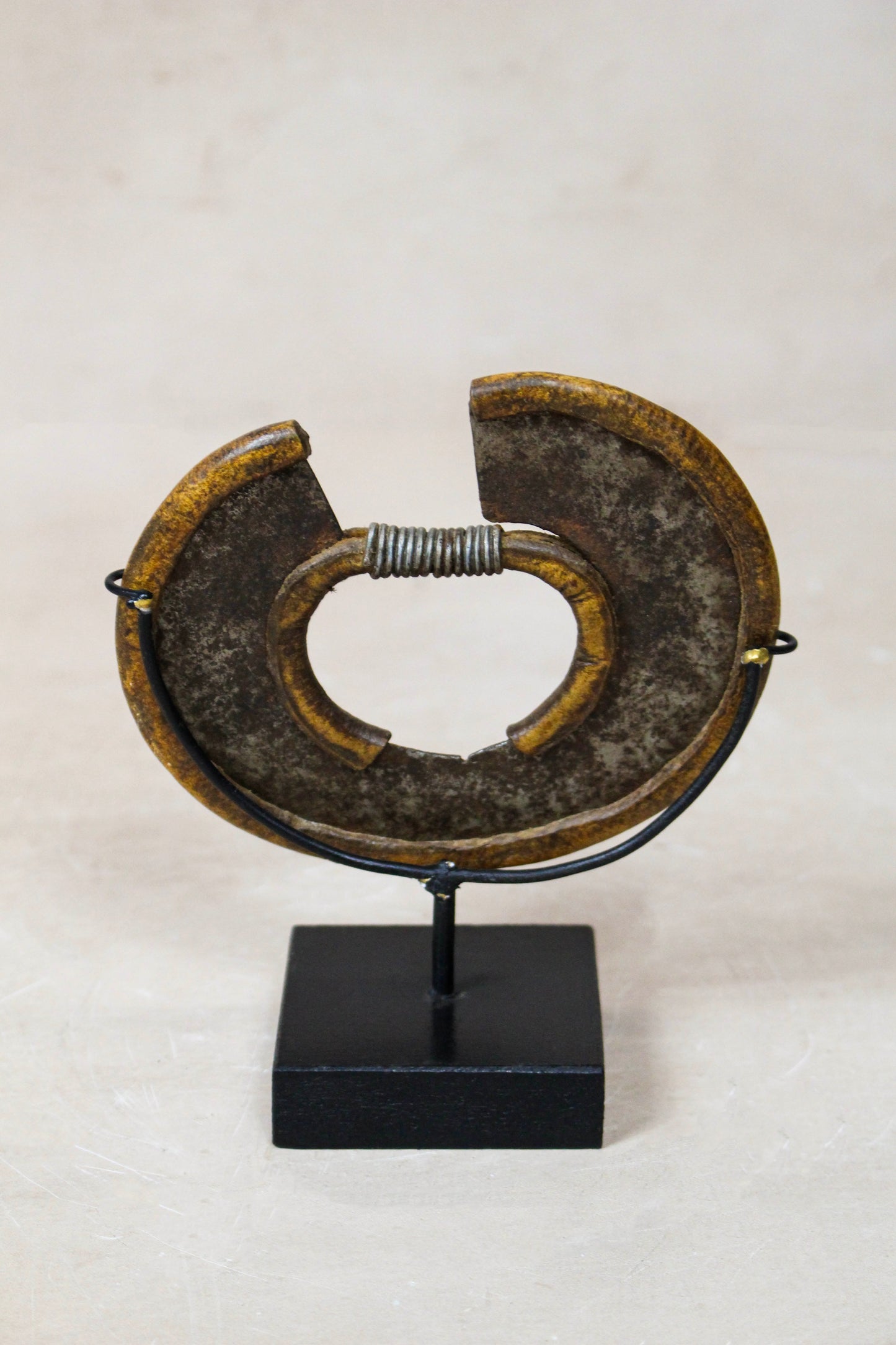 Antique East African "Ararait" Wrist Knife 119.2 by Botanical Boys