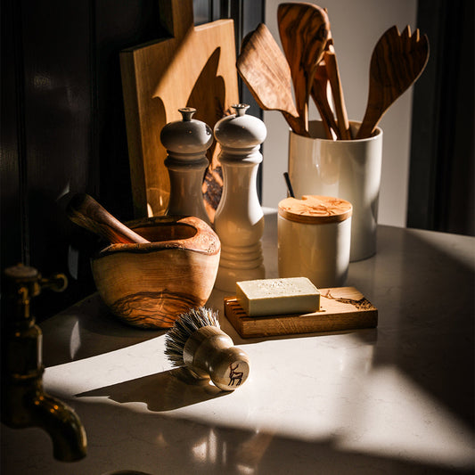 Stag Full Bamboo Pot Brush by Selbrae House