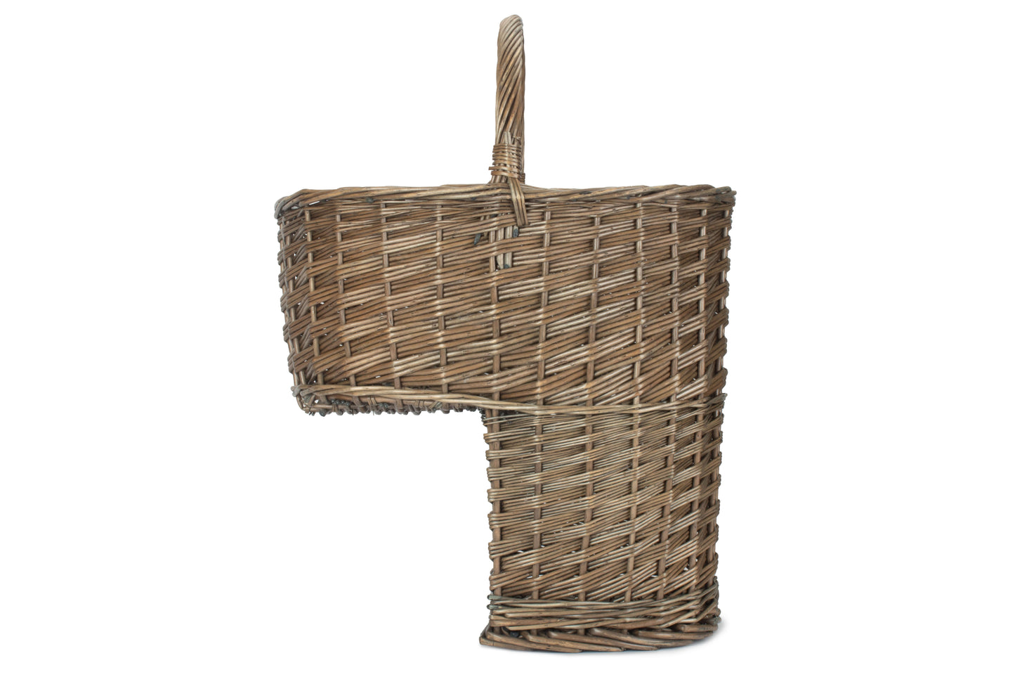 Side profile of the antique wash willow stair basket designed to fit neatly on staircases.