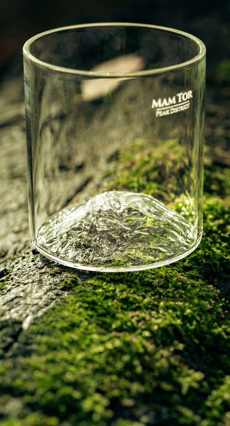 The Mam Tor Tumbler - Peak District - by Gilded Peaks