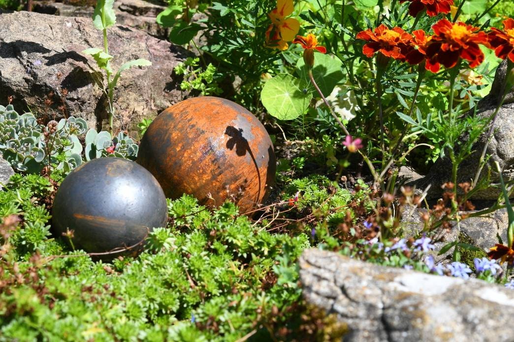 Garden Ball Ornaments – Rustic Metal Garden Spheres