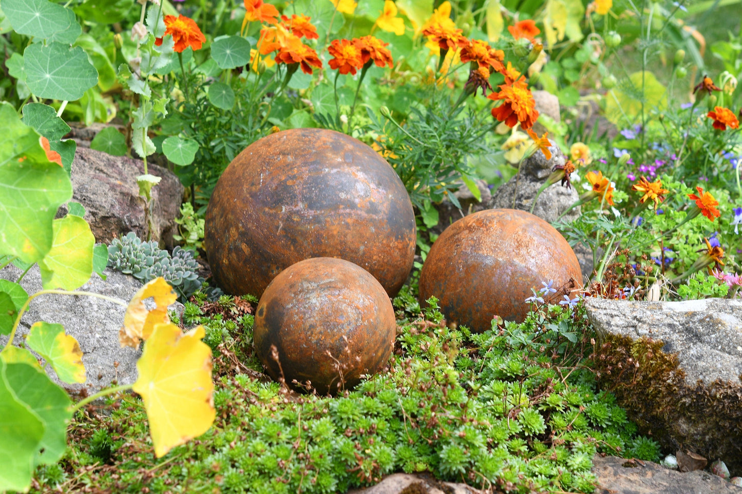 Garden Ball Ornaments – Rustic Metal Garden Spheres