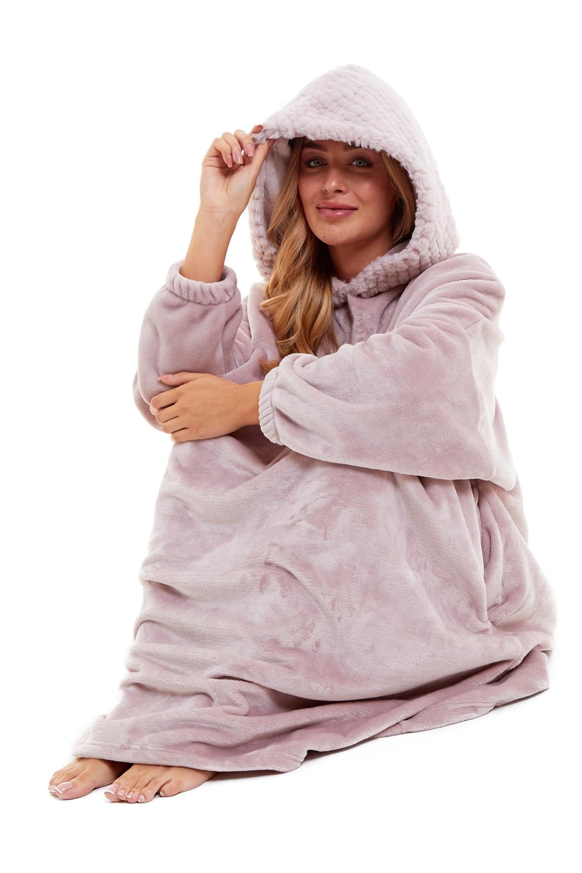 Oversized Women's Plush Hooded Poncho Blanket with Ultra-Soft Fur Hood and Double Pocket by Daisy Dreamer