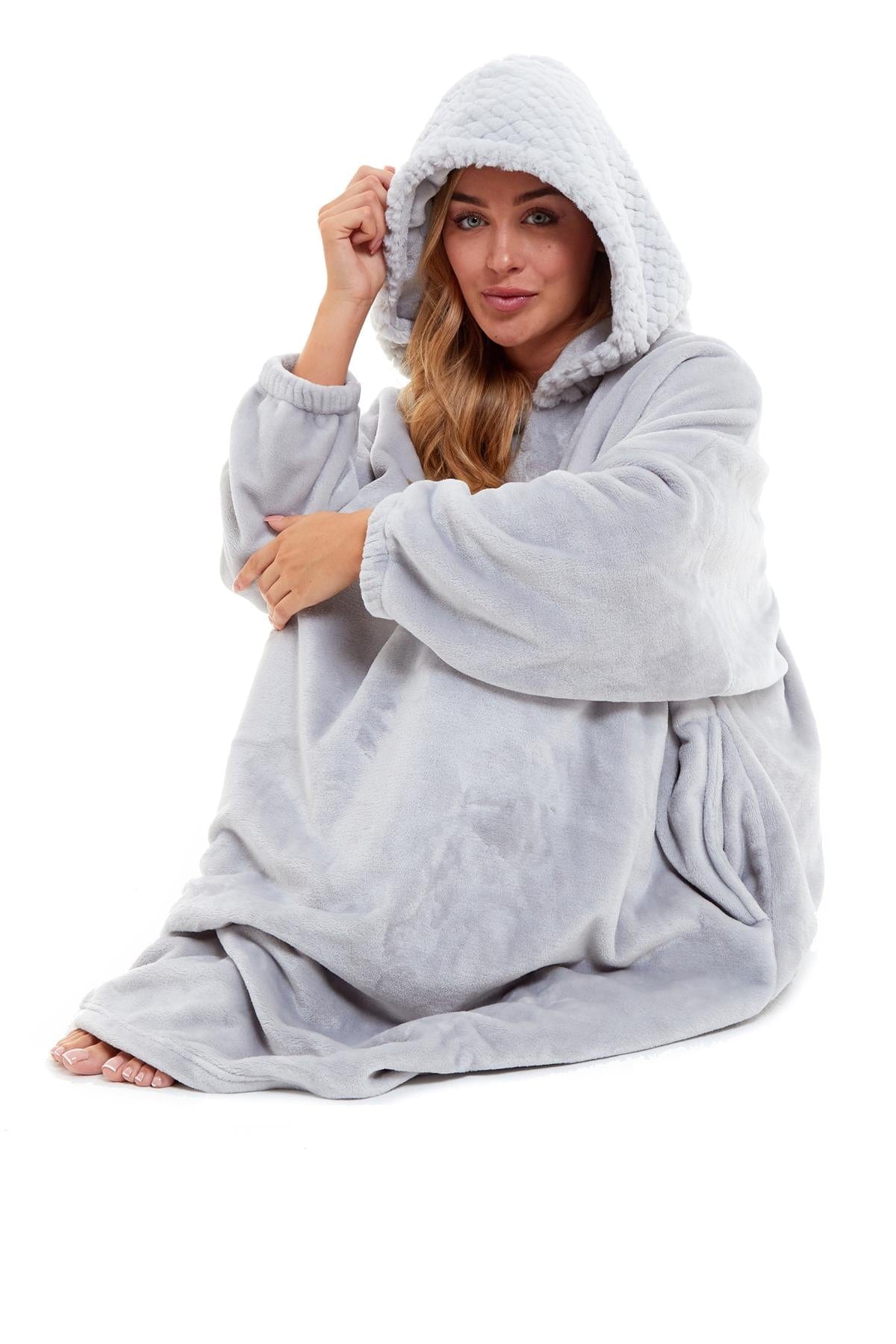 Oversized Women's Plush Hooded Poncho Blanket with Ultra-Soft Fur Hood and Double Pocket by Daisy Dreamer