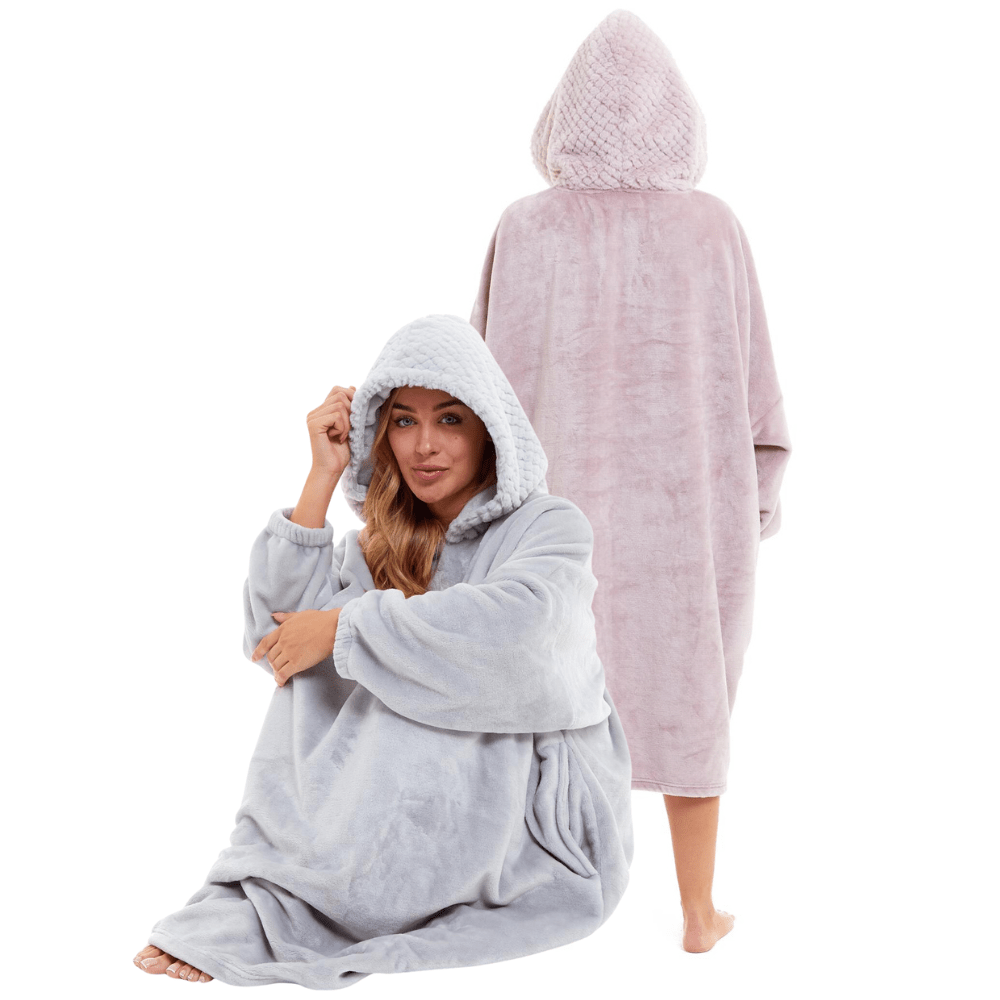 Oversized Women's Plush Hooded Poncho Blanket with Ultra-Soft Fur Hood and Double Pocket by Daisy Dreamer