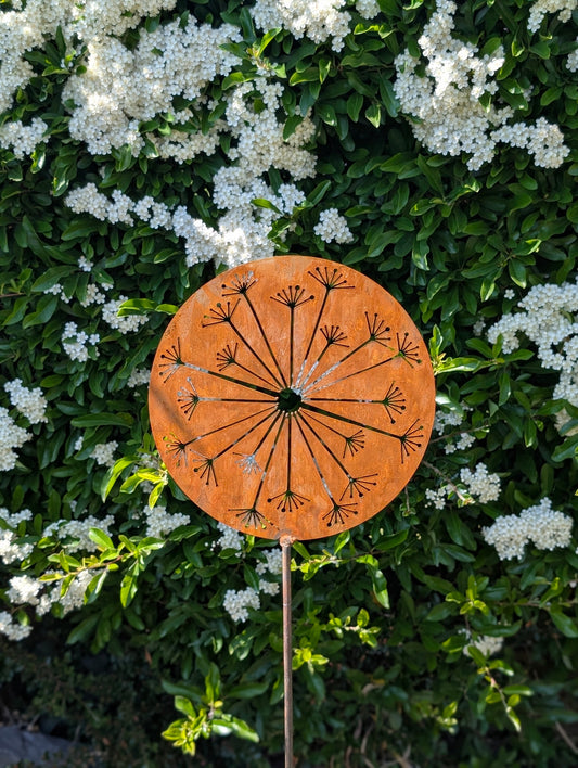 Rusty Metal Allium Garden Stake – 1m Steel Flower Sculpture