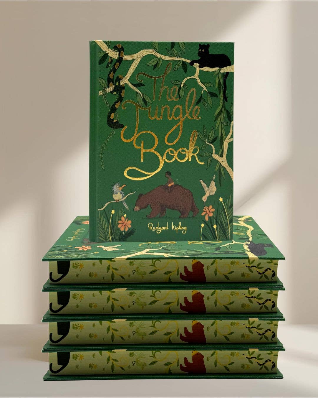 The Jungle Book by Rudyard Kipling, Wordsworth Limited Collector's Edition hardback displayed with decorative sprayed page edges