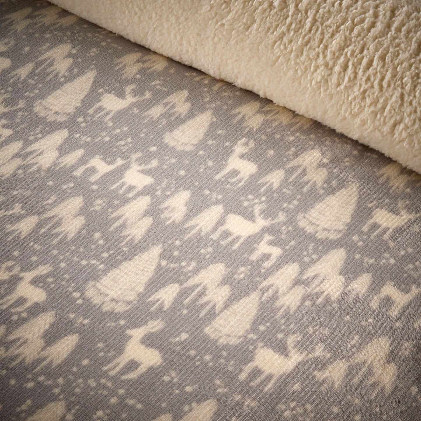 Woodland Animals Teddy Fleece Duvet Set with Reversible Sherpa Winter Bedding Set by OLIVIA ROCCO